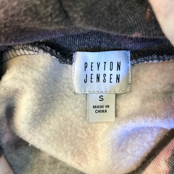 PeyTon Jensen Turtle Neck Tie Dye Sweater | SIZE S - Picture 4 of 5